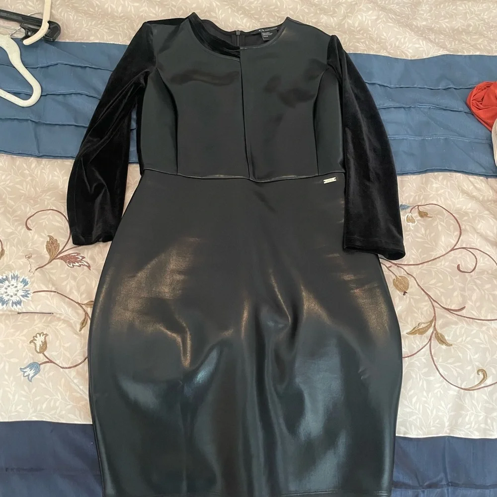 Dress - Picture 2 of 3
